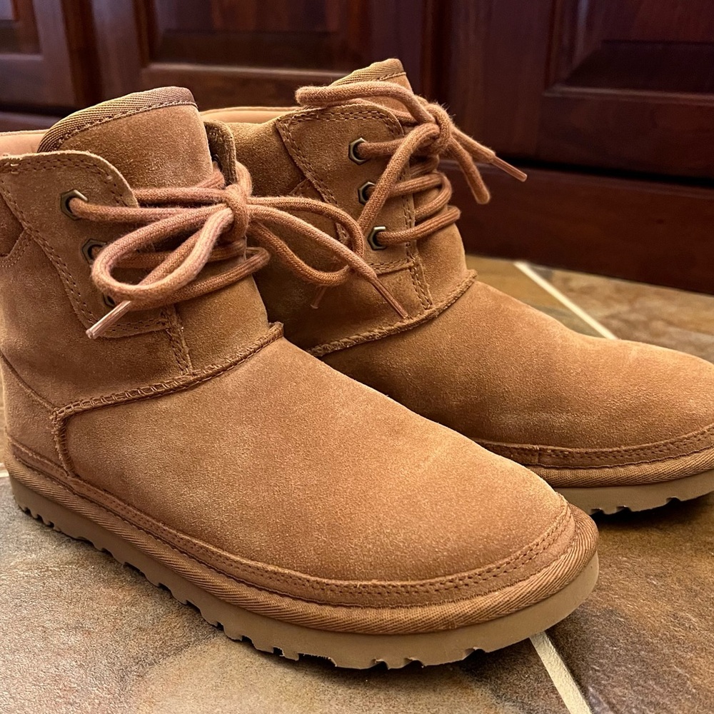UGG Women's Tan Lace-Up Boots